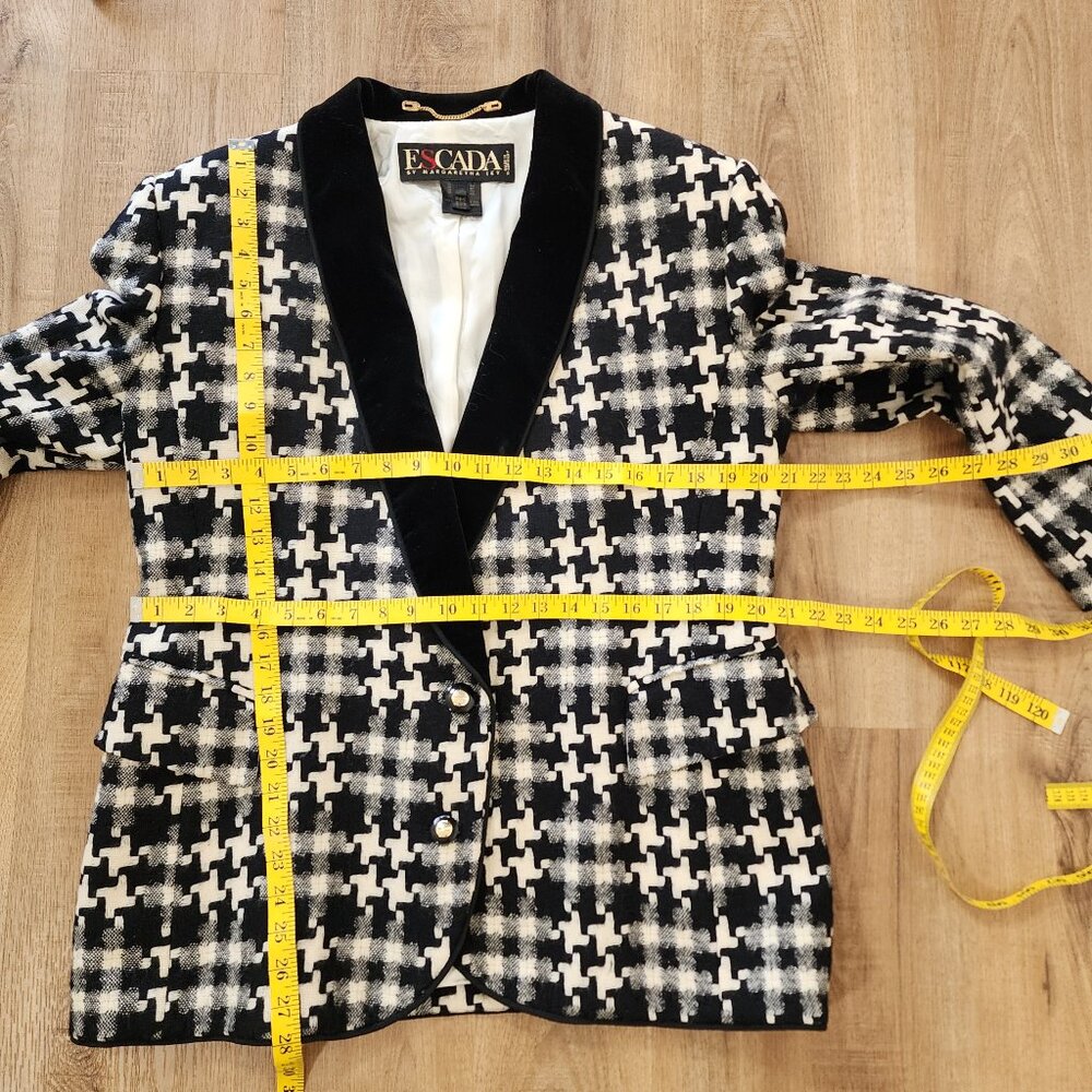 Vintage Escada Plaid Houndstooth Blazer Velvet Collar Classic Wool Sz 42 - Picture 5 of 15